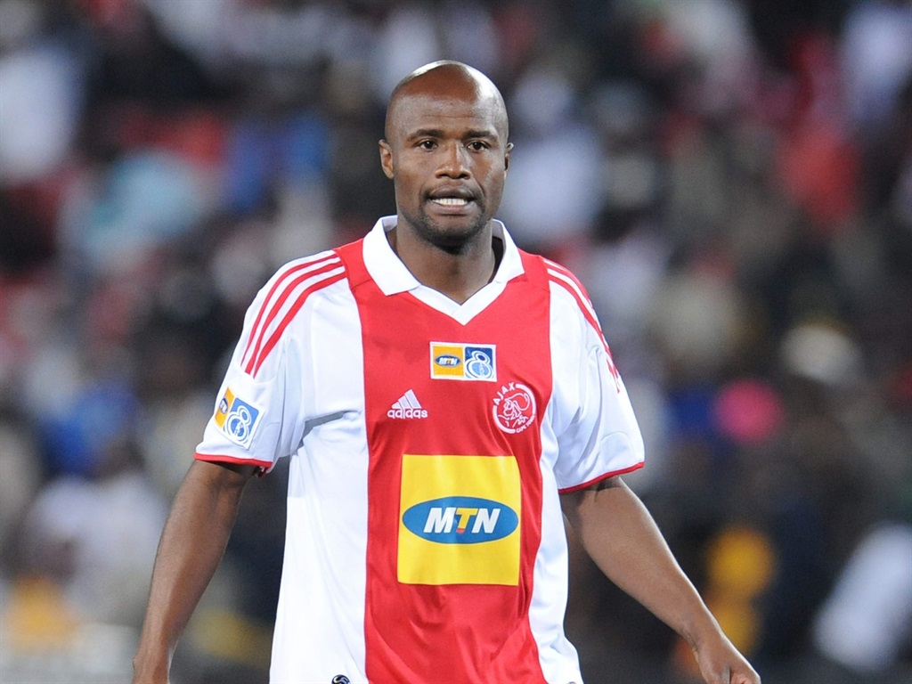 Sifiso Vilakazi - who is now a taxi boss - has come out in defence of former players about reckless financial decisions. 
