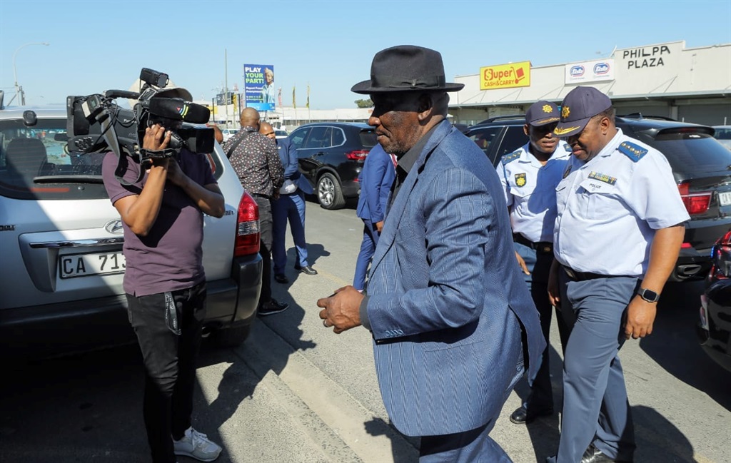 The Minister of police, General Bheki Cele and SAPS Management hosted a Media briefing on the Western Cape after visiting the families of two slain cops . Photo by SAPS