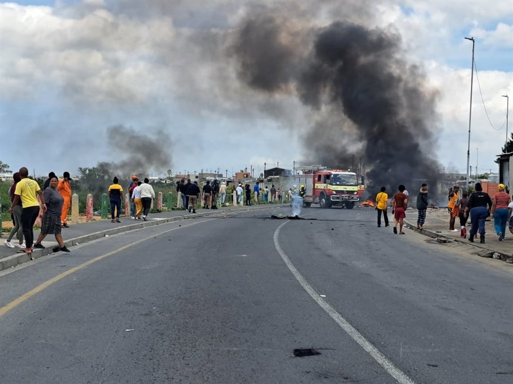 Residents protested in Wesbank over rolling blackouts. 
