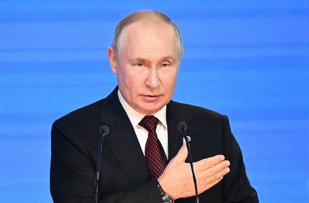 Russian President Vladimir Putin addressing the plenary session of the Valdai Discussion Club forum in Sochi on 5 October 2023. (Photo by Sergei GUNEYEV / POOL / AFP)