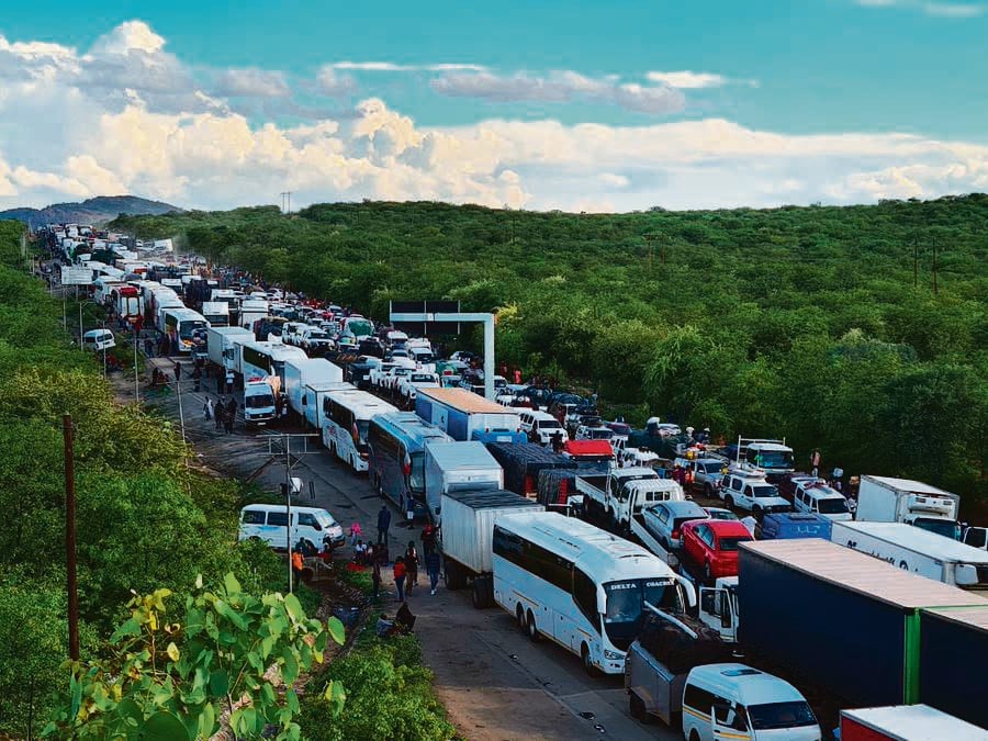 Queues of vehicles waiting to cross the Beitbridge border post 