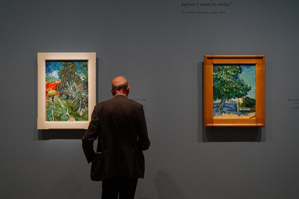 At the Musée d'Orsay's High-Tech New Van Gogh Show, an A.I. Version of the  Artist Will Answer Visitors' Questions