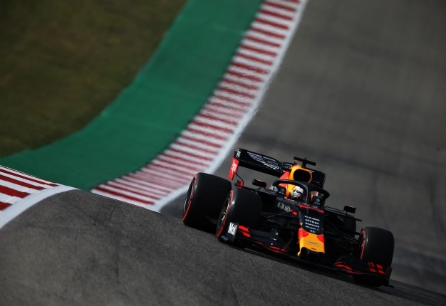 Max Verstappen of the Netherlands driving the (33) Aston Martin Red Bull Racing RB15 on track during practice for the F1 Grand Prix of USA at Circuit of The Americas on November 01, 2019 in Austin, Texas. Charles Coates/Getty Images/AFP