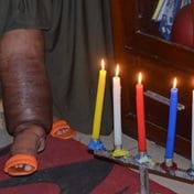 Azande's candles show elephant leg flames  