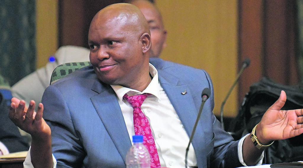The revolving door that has ensnared several mayors in 2019 has struck again. The victim this time around is Nelson Mandela Bay Metro mayor Mongameli Bobani
