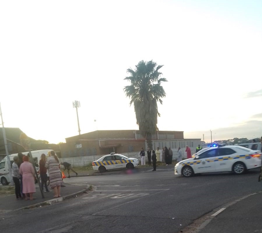 A 19-year-old woman was shot and killed on the corner of Juniper Street and Jakkelsvlei Avenue at approximately 06:15 this morning. 