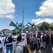 WATCH | Pro-Palestinian protest: Hundreds march to Parliament after news SA citizens died in the conflict