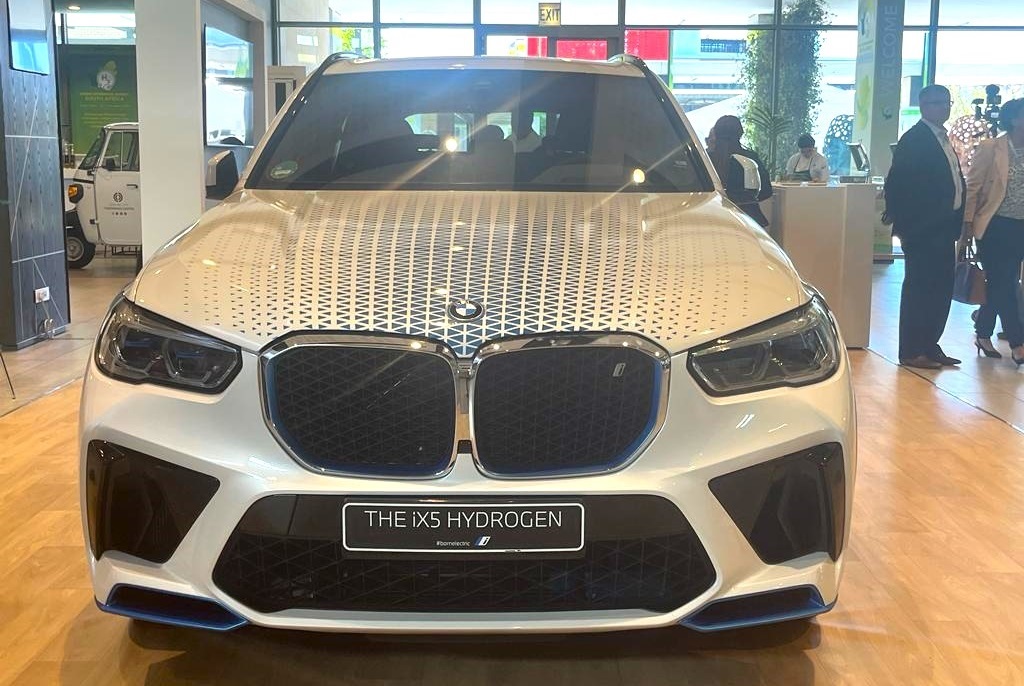 The BMW iX5 Hydrogen which is powered by hydrogen fuel cells will be trialled in the South African market from early 2024.