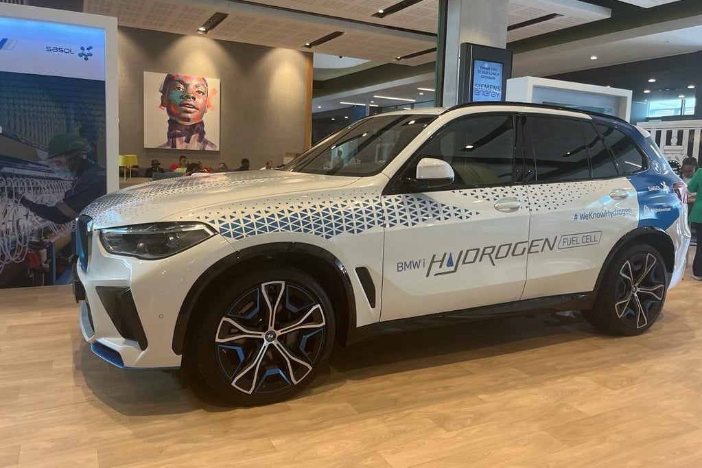 News24 | BMW eyes hydrogen-powered rollout in 2028, with Toyota help