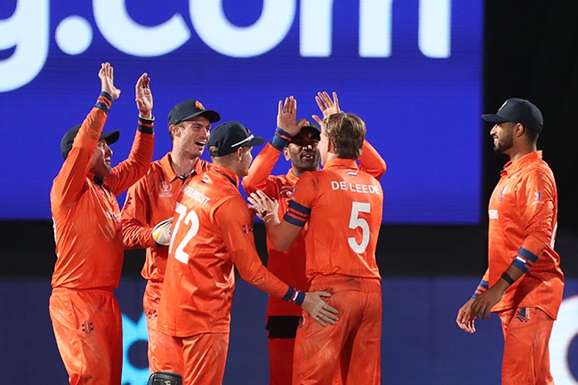 Nederlandse pers juicht 'Miracle of Dharamsala' toe na cricketshock