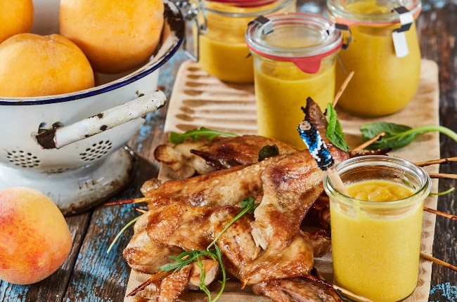 Cling-peach mustard with chicken wings (Photo: Jacques Stander)