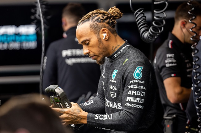 Sport | CONFIRMED: Lewis Hamilton leaving Mercedes for Ferrari in 2025