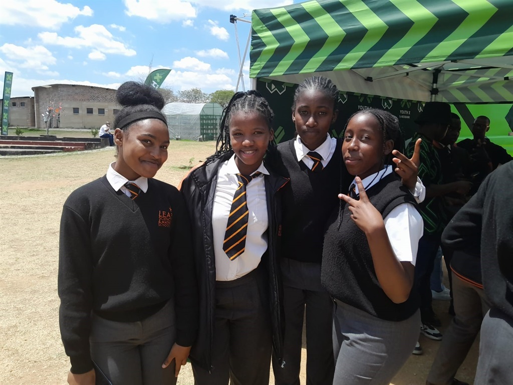 Keotshepile Maikaetso (13), Siphesihle Mbokodi, (14), Sbongile Mandiwana (15) and Mbalenhle Ncube (14) believe that young girls should not be scared when they get their periods. Photo by Zandile Khumalo 