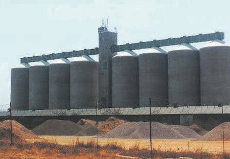 The innovative grain silos in Modimolle, Limpopo which, if an innovation by Aqua Silos is approved, will be converted into a water purification plant and reservoir.The company wants to roll out the project nationwide, and has proposed converting decom-missioned power stations for the same purpose