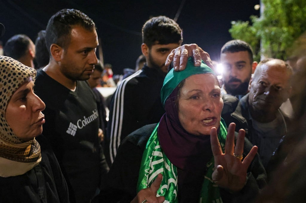 Hanin Barghouti (C) a Palestinian prisoner held in