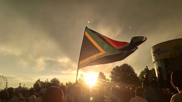 RAINBOW NATION: A rainbow adorned the sky at the&nbsp;Mall of Africa, one of the Official MTN Springboks Fan Mall, where fans gathered to watch the national team in action in the Rugby World Cup final. Photo: Thahasello Mphatsoe/News24