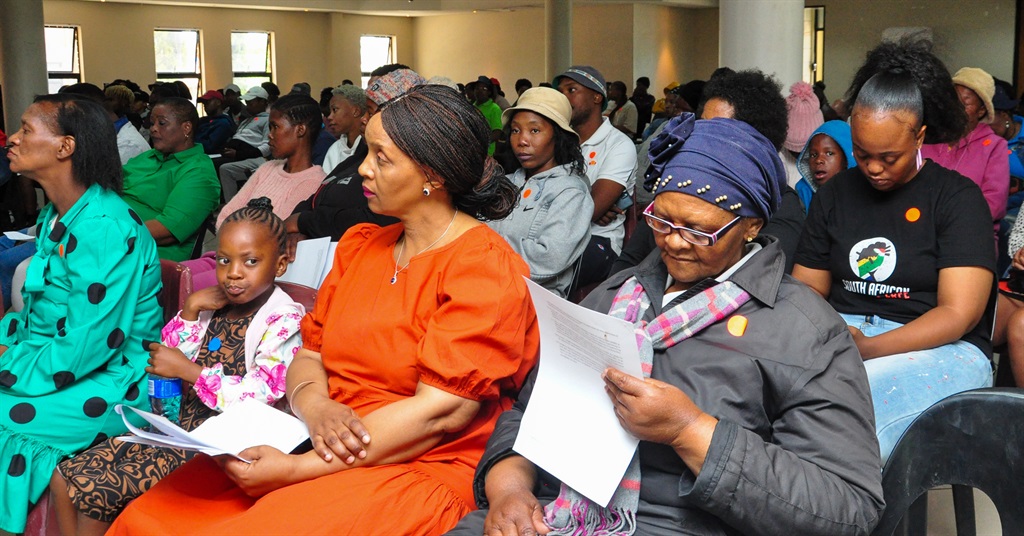 Communities of Free State gathered for public hearings on the Tobacco Products and Electronic Delivery Systems Control Bill. Photo: Rapula Mancai