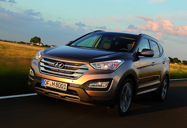 Hyundai-Santa_Fe_EU-Version-2013