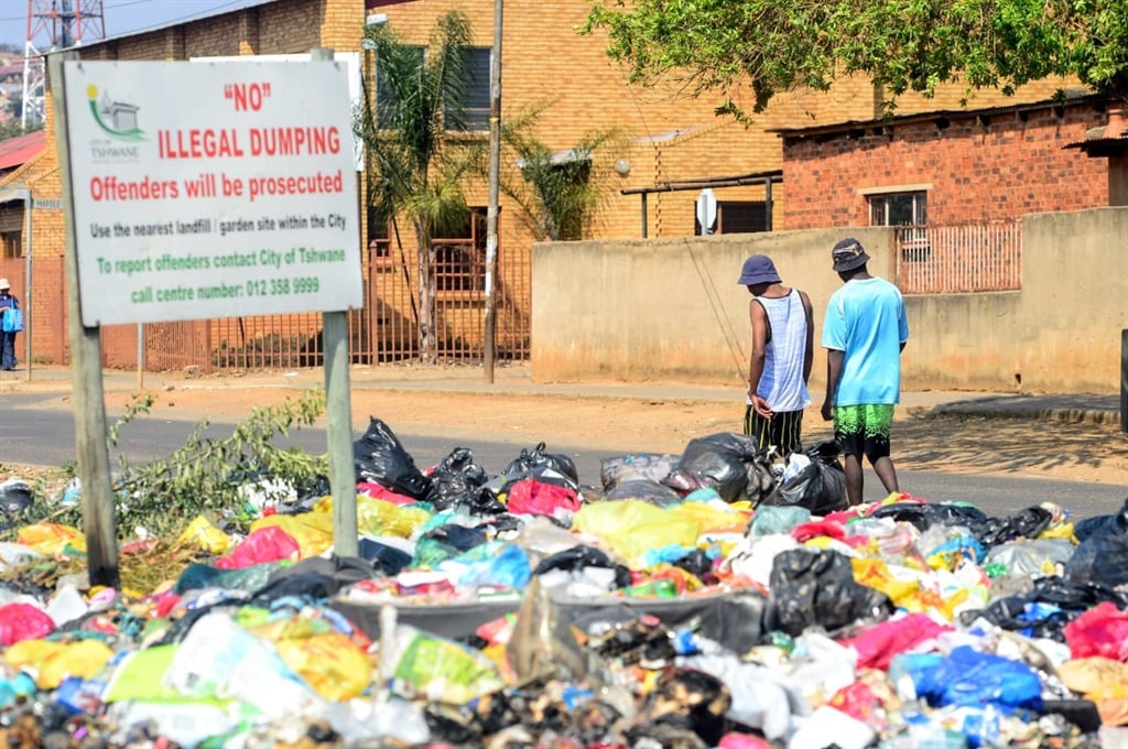 The pile of rubbish in some areas in Atteridgevil