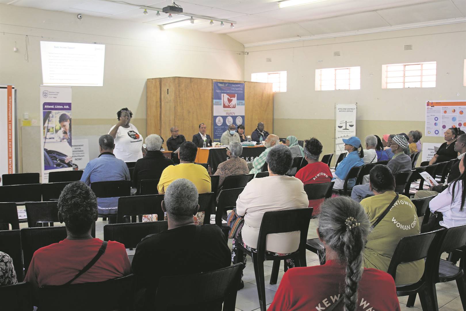 The community diaolgue created an opportunity for concerns around Sassa grants to be raised and discussed.PHOTO: Samantha lee-jacobs
