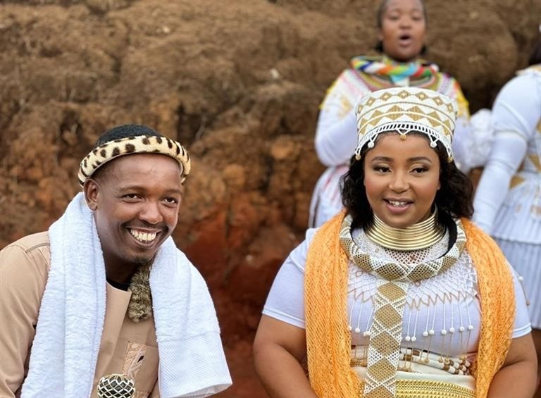 Maskandi star Mbuzeni Mkhize with his wife Noxolo Chiliza, whom he is grateful for. 