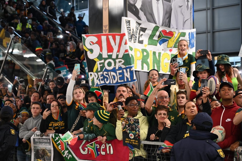 Springboks fans filled the arrival terminal at the OR Tambo International Airport. Photo by Trevor Kunene