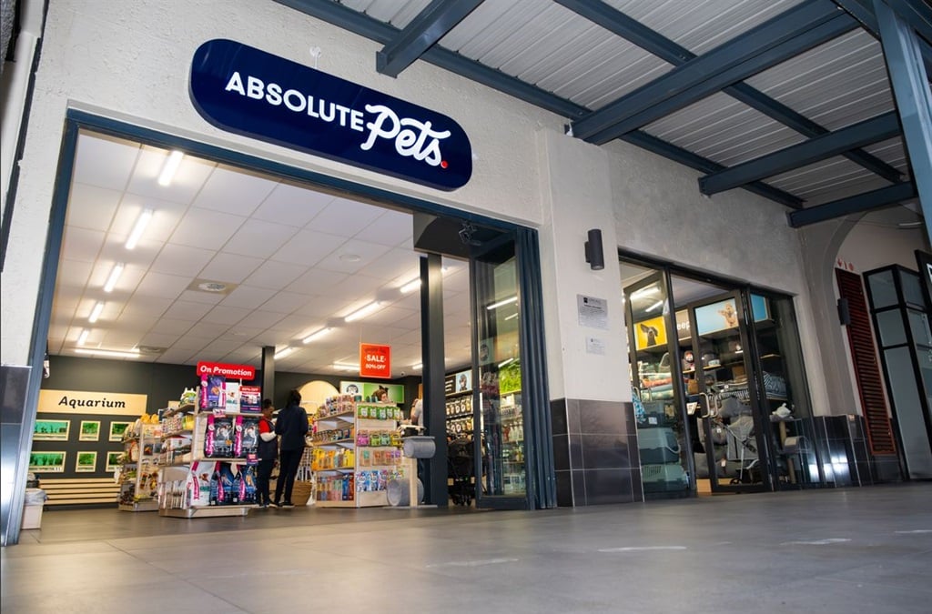 Woolworth has inked a deal to pick up about 150 Absolute Pets stores.