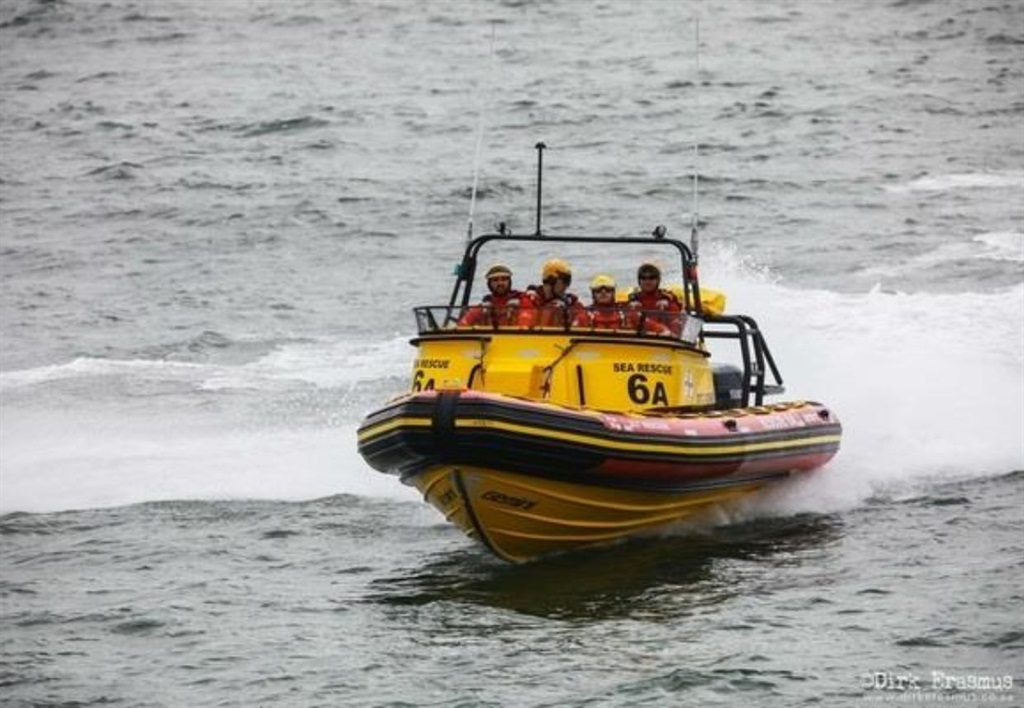 News24 | One dead, another missing after fishing boat capsizes off West Coast