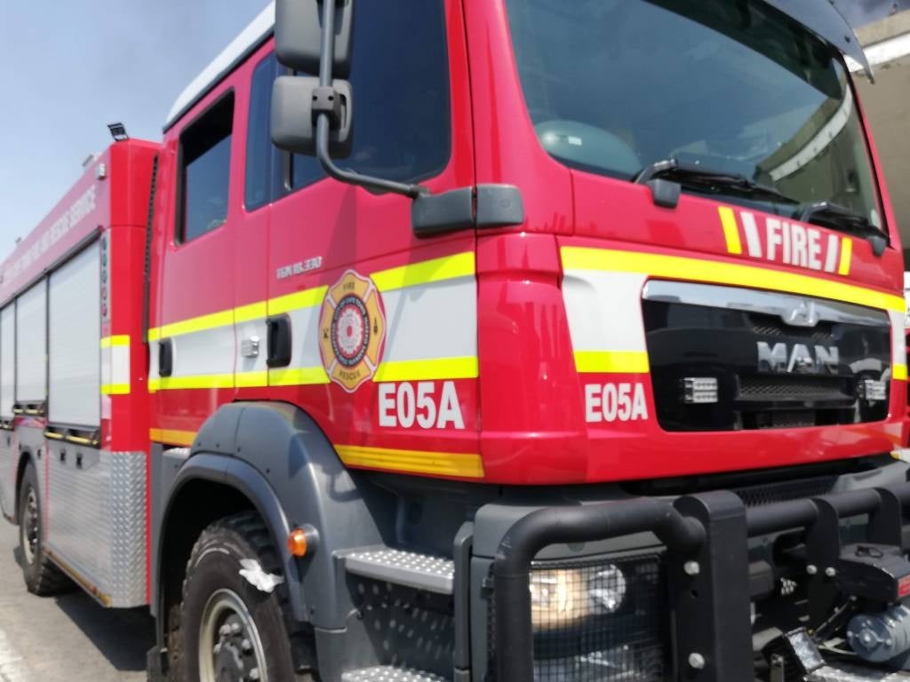 Cape Town fire department said strong winds made it difficult to contain the fire. (Duncan Alfreds/News24)