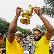 From a fan pouncing on Siya to a 'stolen' trophy: Wildest moments from the Springbok trophy tour