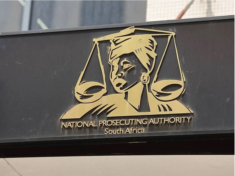 Thugs broke into the offices of the Director of Public Prosecutions on Monday, 4 December. 