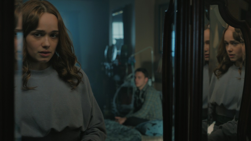 Rose Williams as Lina and Finn Cole as Jamie in Locked In.