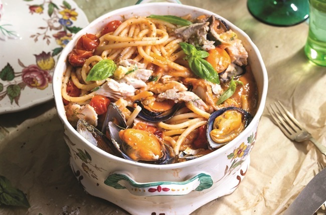 Seafood pasta with easy tomato sauce