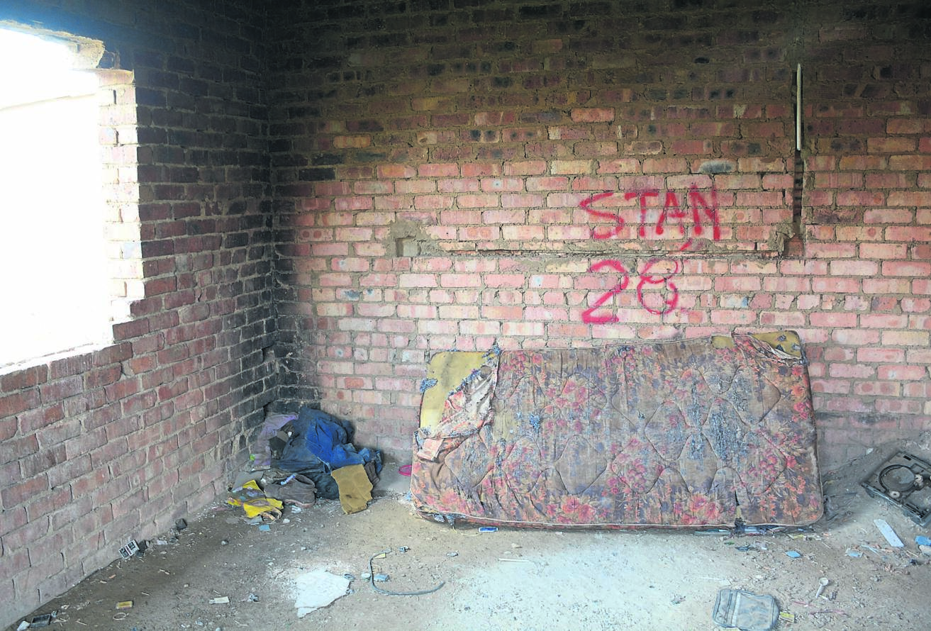 Ngulube was arrested while hiding in this abandoned house in Duduza.                                     Photo by Muntu Nkosi