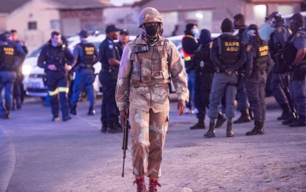 SANDF at a road block in Khayelitsha. (Photo by Gallo Images/Brenton Geach)