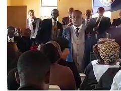 In this video, Reverend Bassie Jackals is seen preaching moments before he sat down and died during a church service in Kuruman, Northern Cape. 