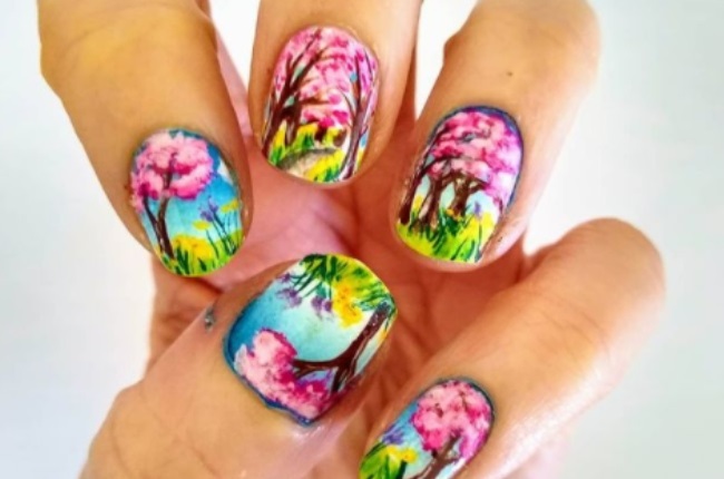 Tara Aleck spent quarantine learning to paint intricate designs on her nails. (Photo: Instagram/ @lockdown_nailart)