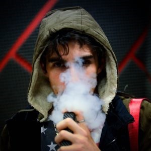 E-cigarettes are not curbing nicotine use among young people. 