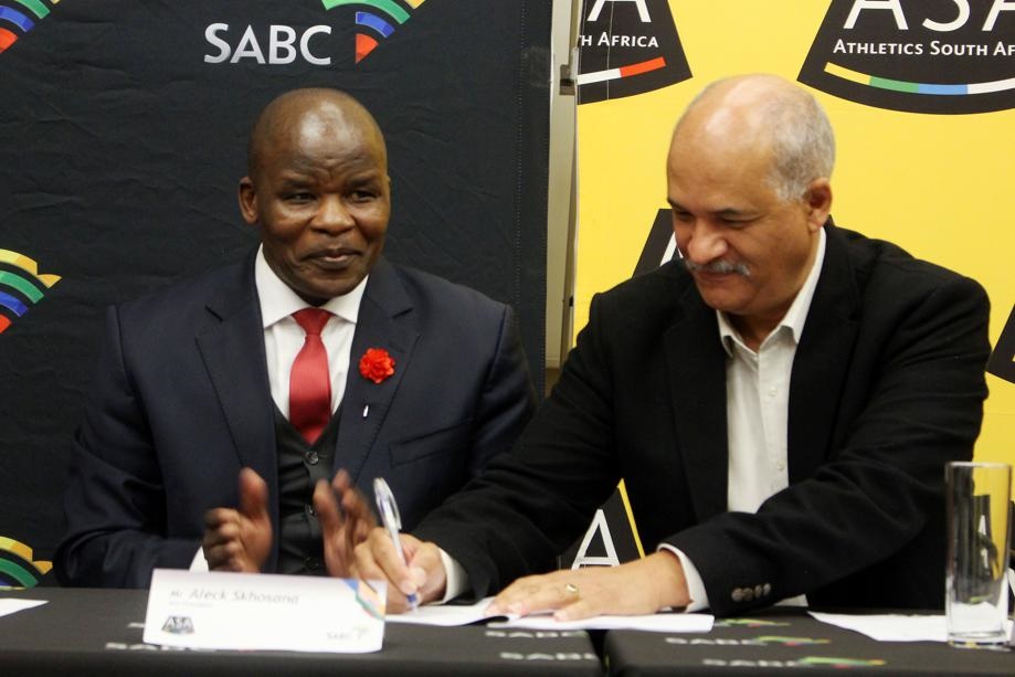 ASA president Aleck Skhosana and SABC COO Ian Plaatjies during the signing and announcement agreement to broadcast athletics events for the 2020 season with the SABC: Photo by Collen Mashaba 