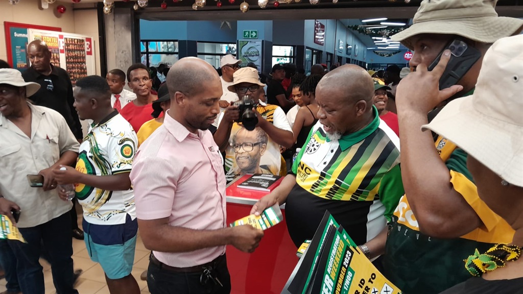 ANC national chairperson woos customers and cashiers at the Shoprite store in Inanda, KwaZulu-Natal. 