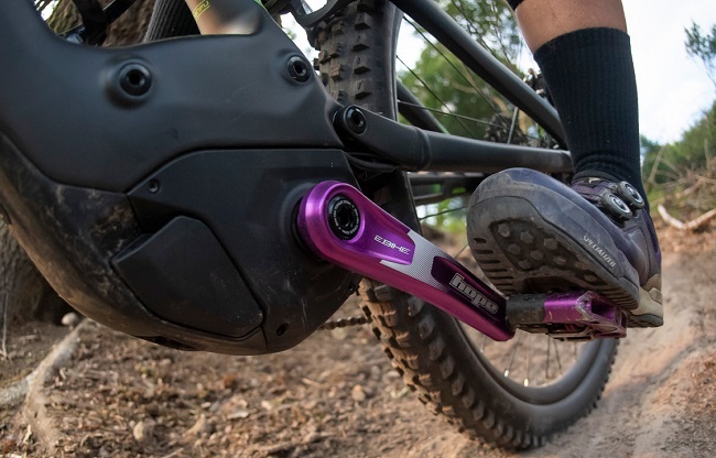 E-bikes have been a driver of getting mountain bikers onto shorter cranks (Photo: Roo Fowler 