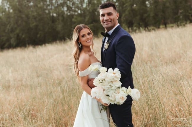 Rugby hero Damian de Allende and Domenica Vigliotti recently tied the knot in a ceremony attended by many of his Bok teammates. (PHOTO: Instagram/@domenicadeallende)