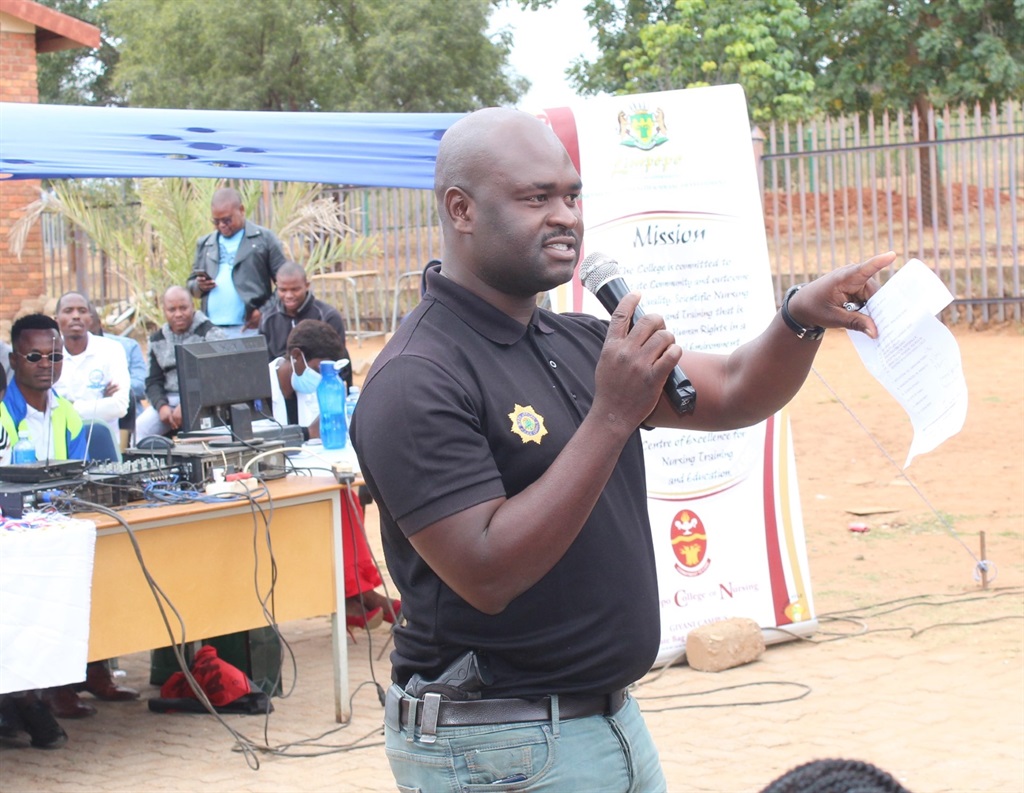 Constable Tshwarelo Mabulane raised concerns about the withdrawal of cases such as GBV, rape and statutory offences. Photo by Judas Sekwela