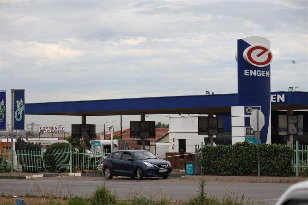 An ATM at an Engen garage in Tembisa, Ekurhuleni, similar to this one in Etwatwa, was bombed on Wednesday. Photo by Phineas Khoza