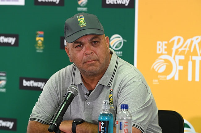 Sport | Early torpedoes to Proteas' hull ... but Test ship CAN be refloated