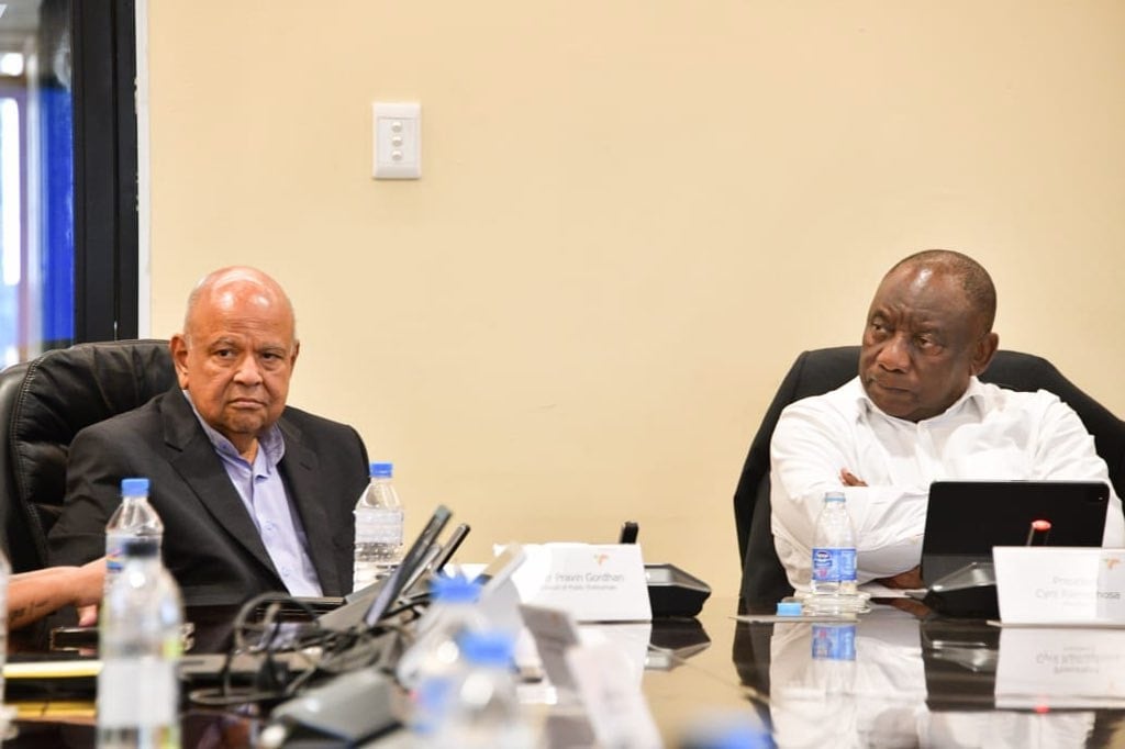 News24 | Ramaphosa talks tough over Transnet incompetence as ports nightmare rages on