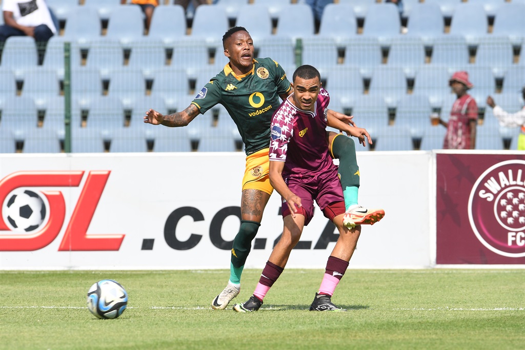 JOHANNESBURG, SOUTH AFRICA - NOVEMBER 26: Keenan Phillips of  Moroka Swallows and Pule Sydney Mmodi of Kaizer Chiefs during the DStv Premiership match between Moroka Swallows and Kaizer Chiefs at Dobsonville Stadium on November 26, 2023 in Johannesburg, South Africa. (Photo by Lefty Shivambu/Gallo Images)