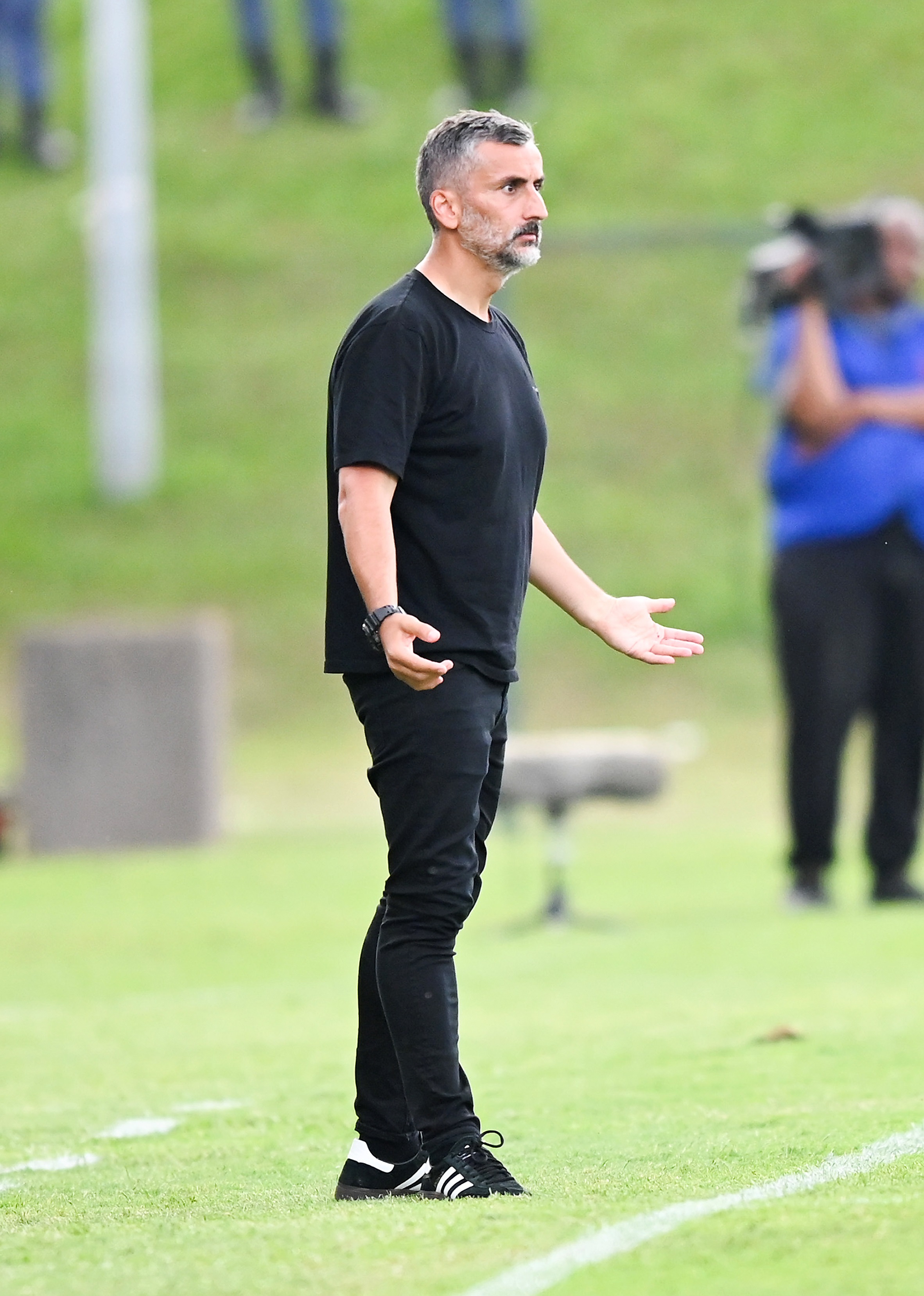 Insider: Pressure Mounting For Riveiro At Pirates