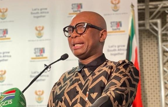 Minister Zizi Kodwa unveils South African Creative Arts Awards. Photo by Kgalalelo Tlhoaele 
