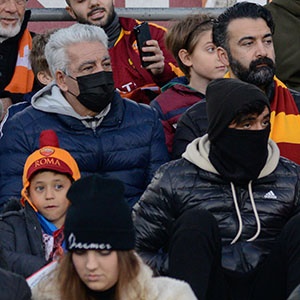 Italian fans watch AS Roma play over the weekend (Getty)